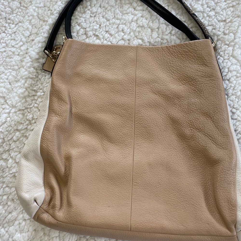 Authentic Coach 2 tone bag.